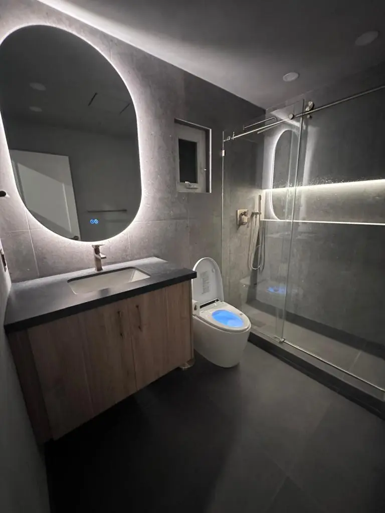 CD REMODELING INC 32