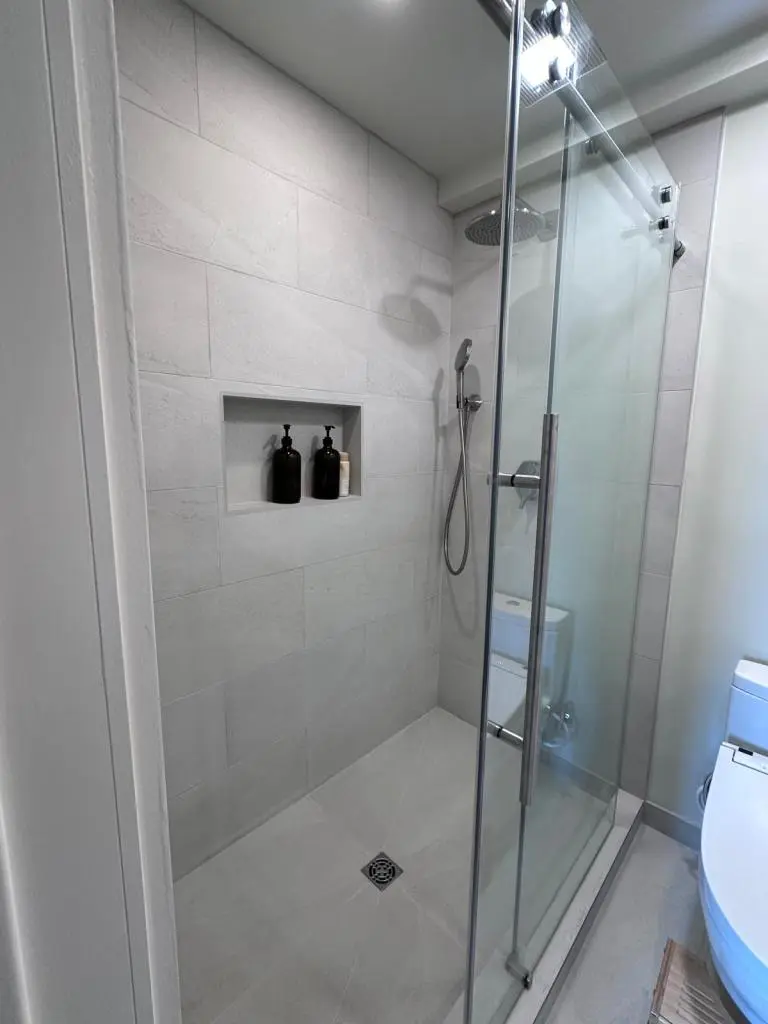 CD REMODELING INC 47